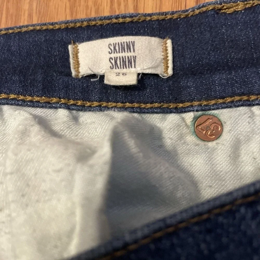 Madewell Jeans Womens Size 26 Blue Denim Distressed Skinny Skinny Medium Wash - Picture 3 of 12